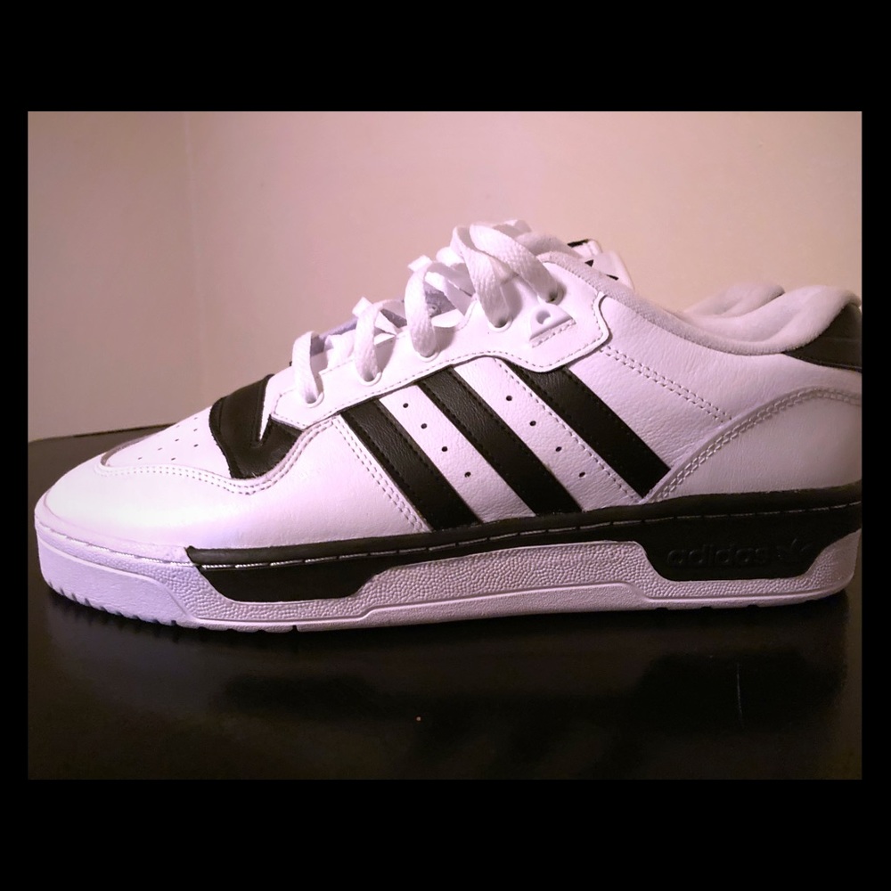Adidas Revelry